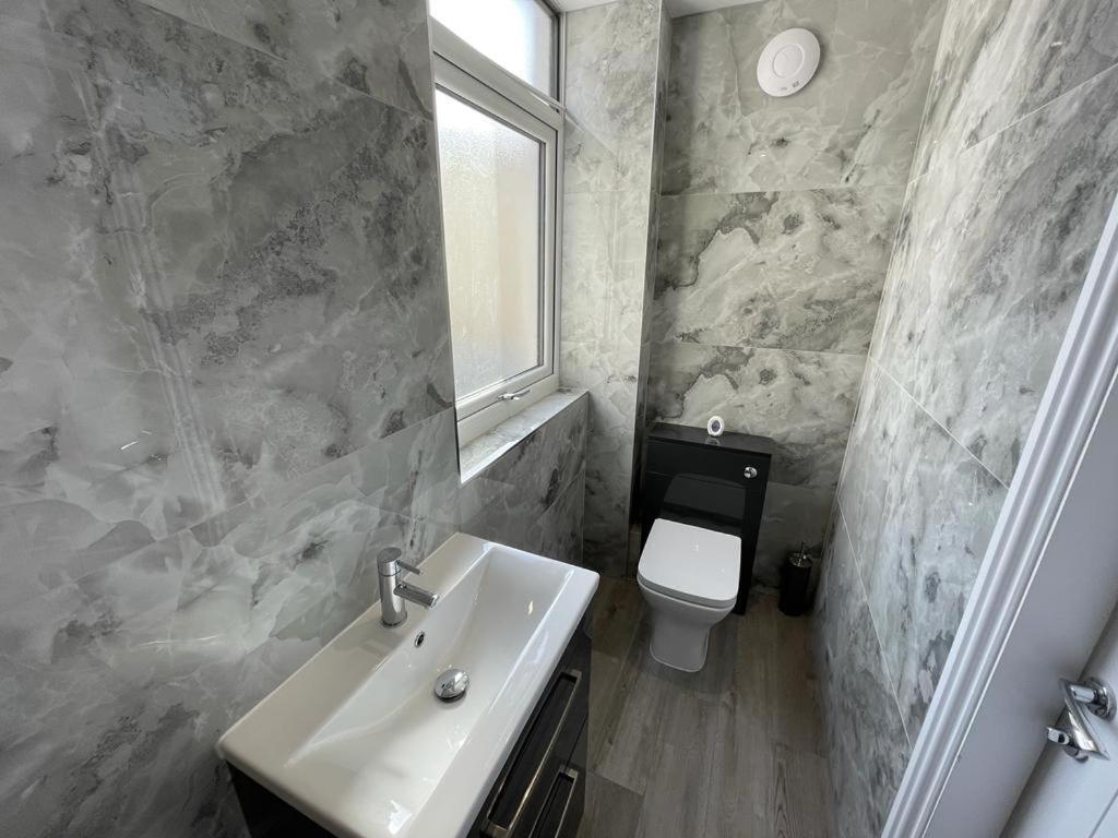 Kimberley Holiday Apartments Cleveleys Exterior photo